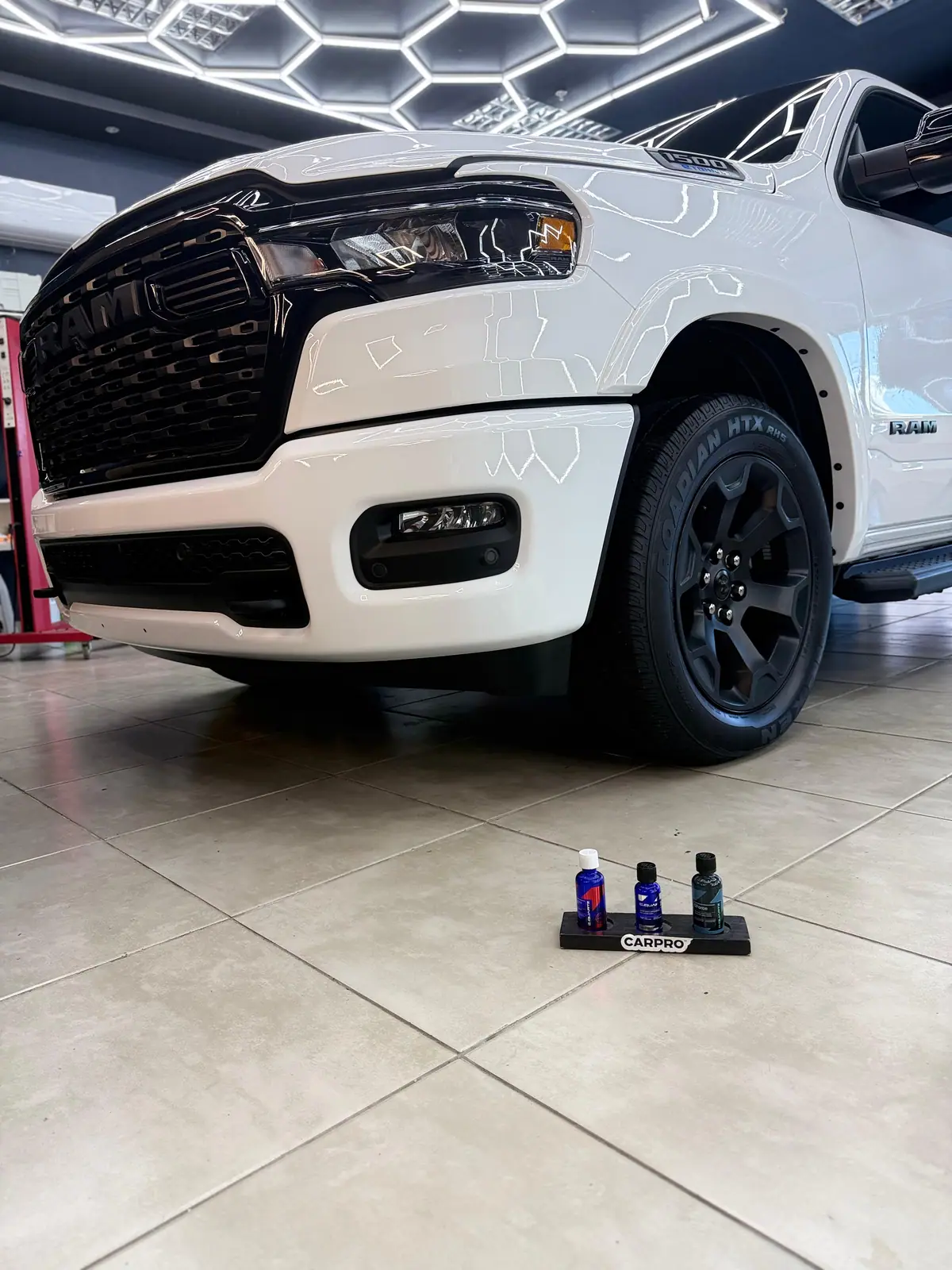 Dodge RAM 1500 BigHorn frente